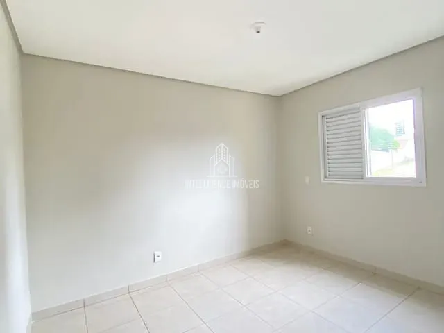 Apartamento com 78m² 3 quartos e 2 banheiros, para alugar, no bairro Araés em Cuiabá