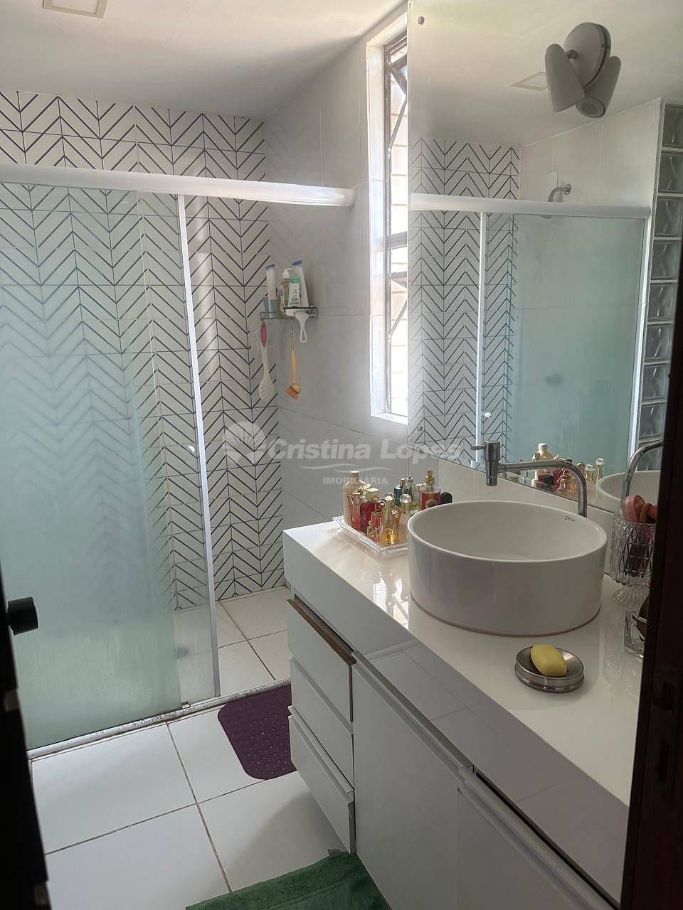 Apartamento à venda com 3 quartos, 76m² - Foto 2