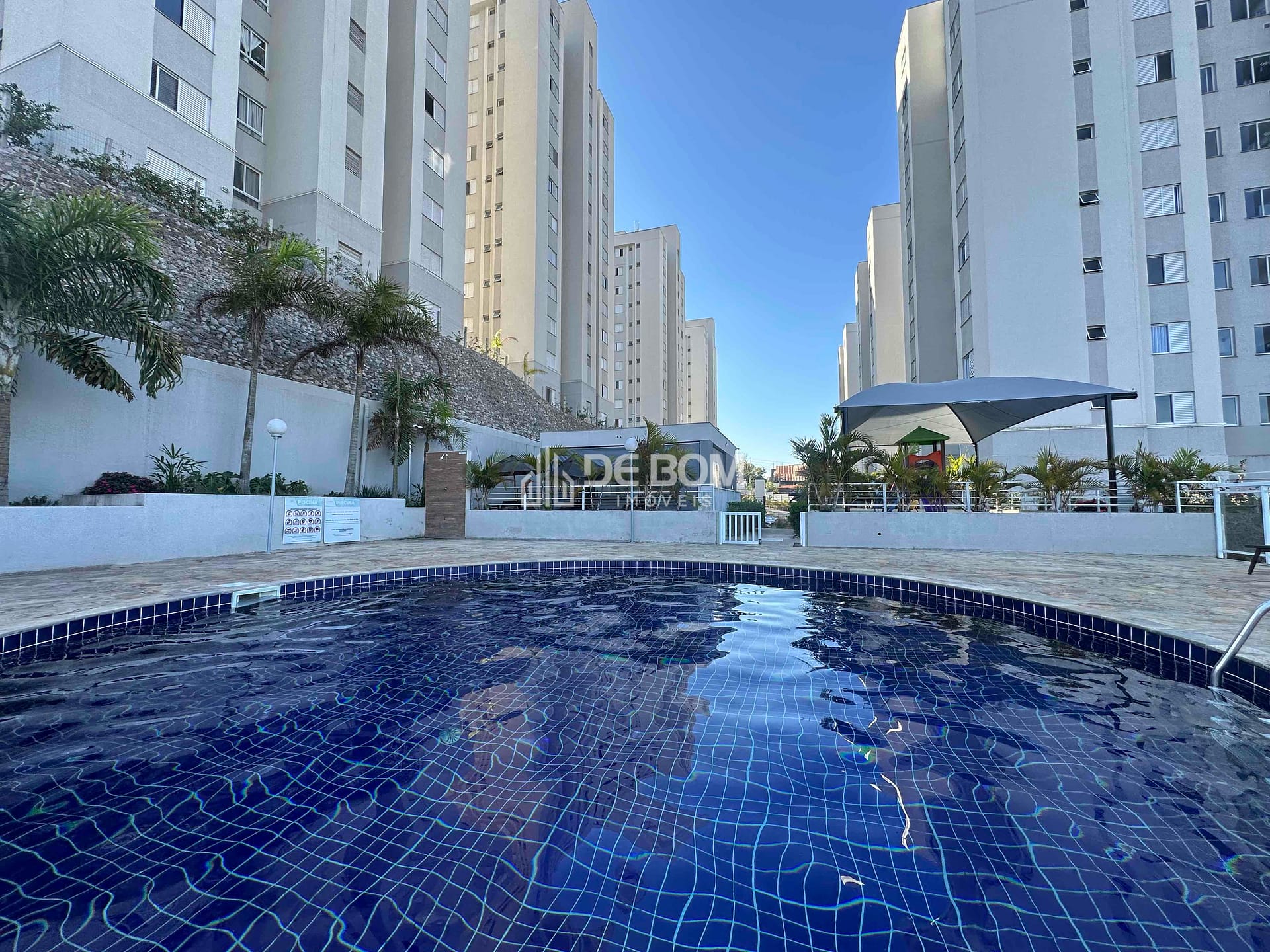 Apartamento à venda com 2 quartos, 55m² - Foto 1