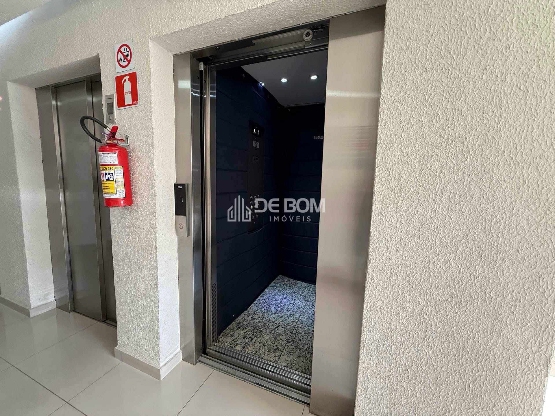 Apartamento à venda com 2 quartos, 55m² - Foto 12