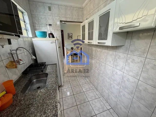 Apartamento 2 quartos e 1 banheiro, à venda, no bairro Martim de Sá em Caraguatatuba
