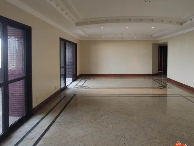 Apartamento 4 quartos e 5 banheiros, à venda, no bairro Batista Campos em Belem