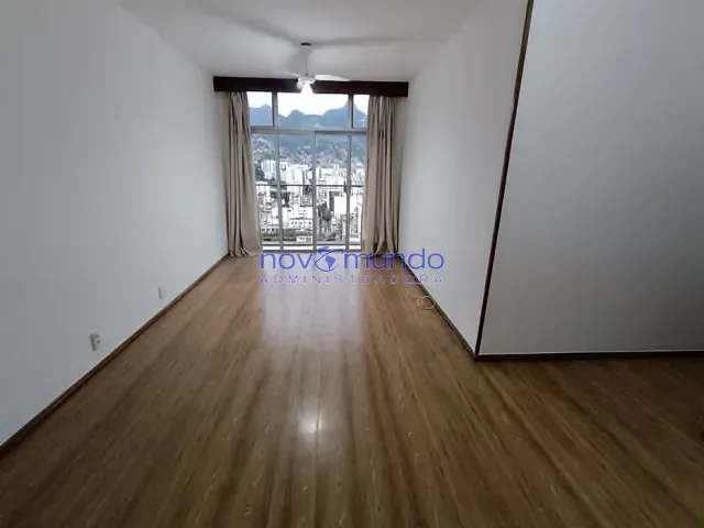 Apartamento com 64m² 2 quartos e 1 banheiro, para alugar, no bairro Vila Isabel em Rio de Janeiro