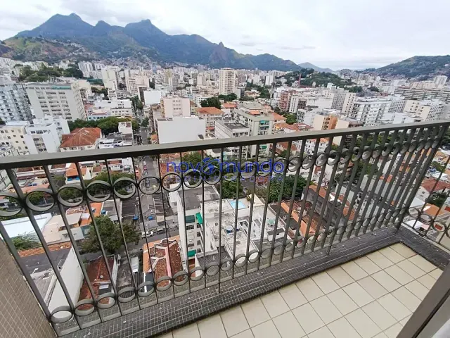 Apartamento com 64m² 2 quartos e 1 banheiro, para alugar, no bairro Vila Isabel em Rio de Janeiro