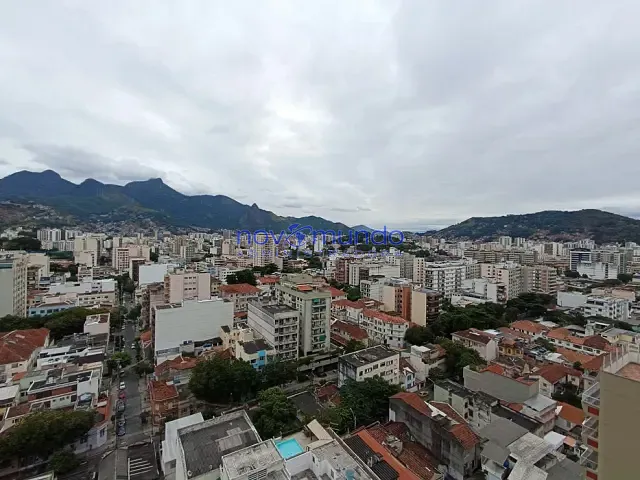 Apartamento com 64m² 2 quartos e 1 banheiro, para alugar, no bairro Vila Isabel em Rio de Janeiro