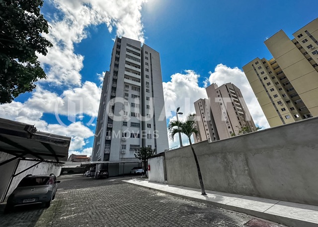 Apartamento 3 quartos e 2 banheiros, à venda, no bairro Presidente Kennedy em Fortaleza
