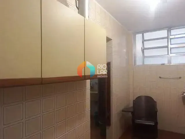 Apartamento com 74m² 2 quartos e 3 banheiros, à venda, no bairro Leme em Rio de Janeiro
