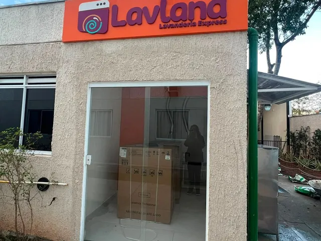 Apartamento 2 quartos e 1 banheiro, à venda, no bairro Guaratiba em Rio de Janeiro