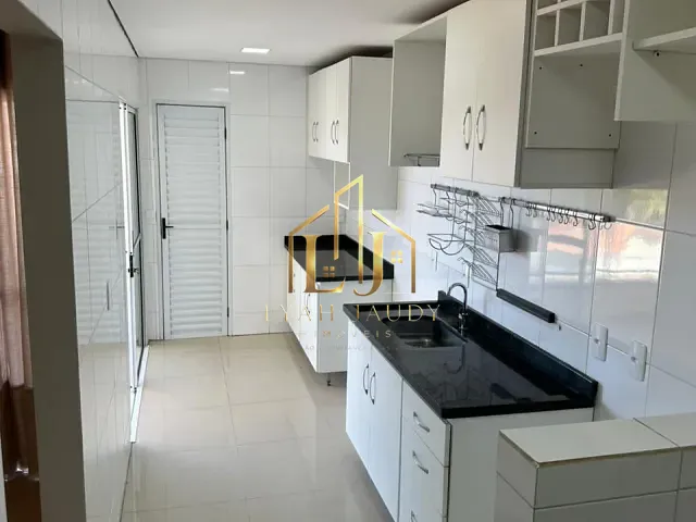 Apartamento com 130m² 3 quartos e 3 banheiros, à venda, no bairro Jardim Petrópolis em Cuiabá