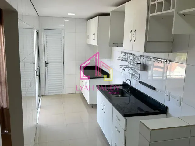 Apartamento com 130m² 3 quartos e 3 banheiros, à venda, no bairro Jardim Petrópolis em Cuiabá