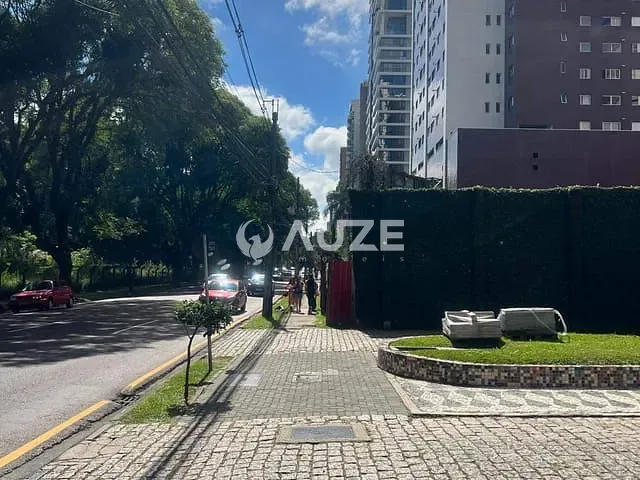 Apartamento 3 quartos e 2 banheiros, à venda, no bairro Bigorrilho em Curitiba