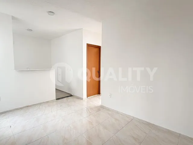 Apartamento 2 quartos e 1 banheiro, para alugar, no bairro Jangurussu em Fortaleza