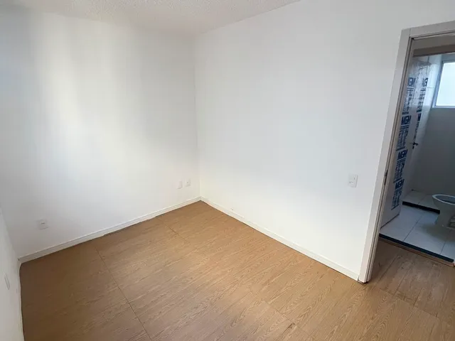 Apartamento 2 quartos e 1 banheiro, à venda, no bairro Guaratiba em Rio de Janeiro