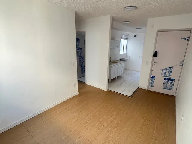 Apartamento 2 quartos e 1 banheiro, à venda, no bairro Guaratiba em Rio de Janeiro