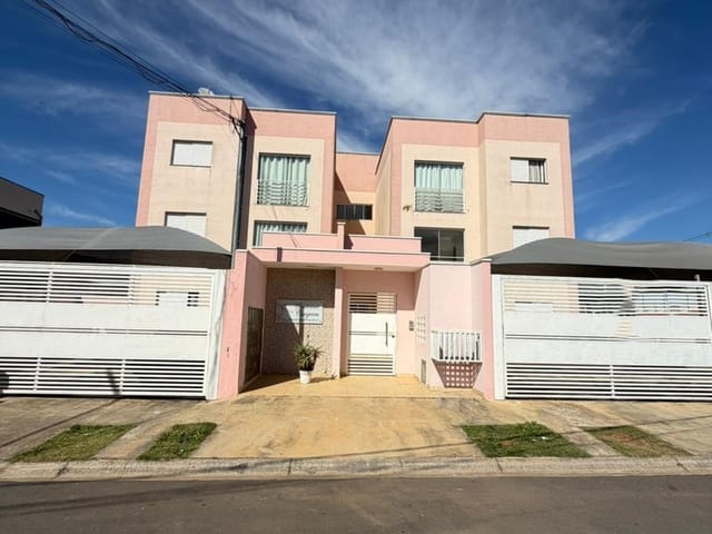 Apartamento 2 quartos e 1 banheiro, à venda ou para alugar, no bairro Campos Olivotti em Extrema