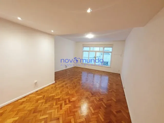 Apartamento com 123m² 2 quartos e 2 banheiros, para alugar, no bairro Copacabana em Rio de Janeiro