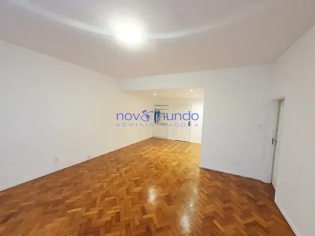 Apartamento com 123m² 2 quartos e 2 banheiros, para alugar, no bairro Copacabana em Rio de Janeiro