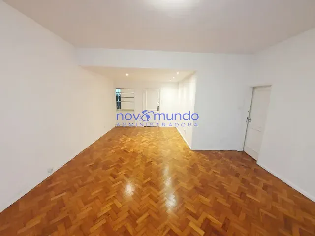 Apartamento com 123m² 2 quartos e 2 banheiros, para alugar, no bairro Copacabana em Rio de Janeiro