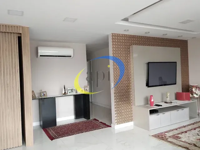 Apartamento com 182m² 4 quartos e 3 banheiros, à venda, no bairro Copacabana em Rio de Janeiro