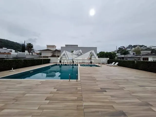 Apartamento com 65m² 2 quartos e 1 banheiro, para alugar, no bairro Pedra Branca em Palhoça