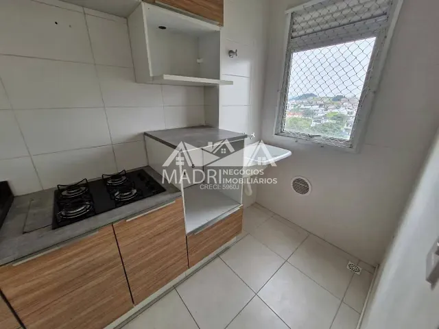 Apartamento com 65m² 2 quartos e 1 banheiro, para alugar, no bairro Pedra Branca em Palhoça
