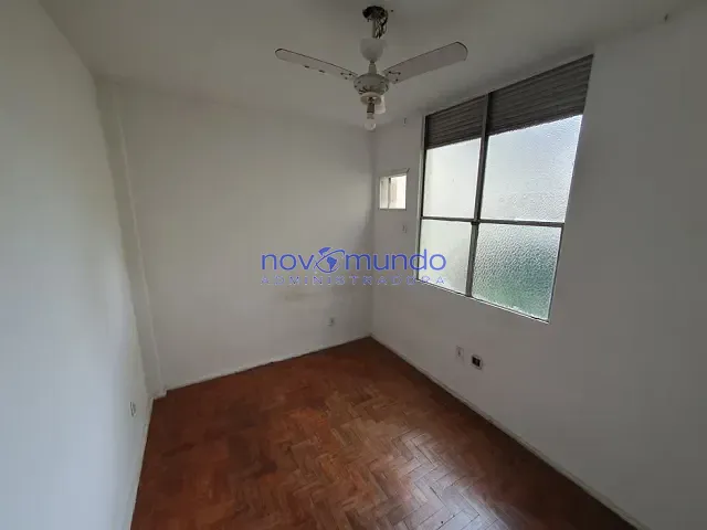 Apartamento com 49m² 2 quartos e 1 banheiro, para alugar, no bairro Vila Isabel em Rio de Janeiro