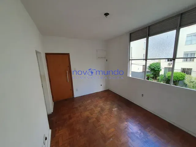 Apartamento com 49m² 2 quartos e 1 banheiro, para alugar, no bairro Vila Isabel em Rio de Janeiro