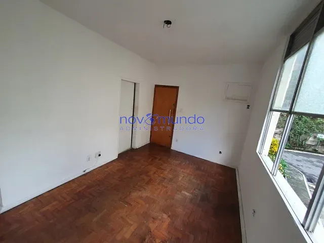 Apartamento com 49m² 2 quartos e 1 banheiro, para alugar, no bairro Vila Isabel em Rio de Janeiro