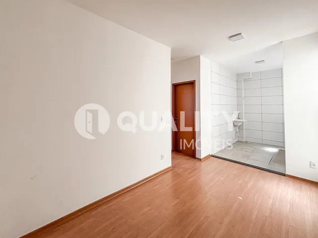 Apartamento 2 quartos e 1 banheiro, à venda, no bairro Cambeba em Fortaleza
