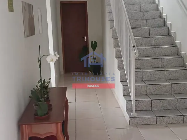 Apartamento com 72m² 2 quartos e 1 banheiro, à venda, no bairro Santa Terezinha em Colombo