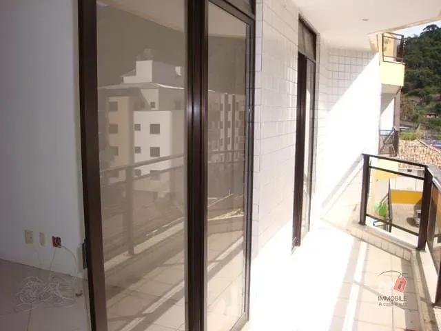 Apartamento à venda, no bairro Corrêas em Petrópolis
