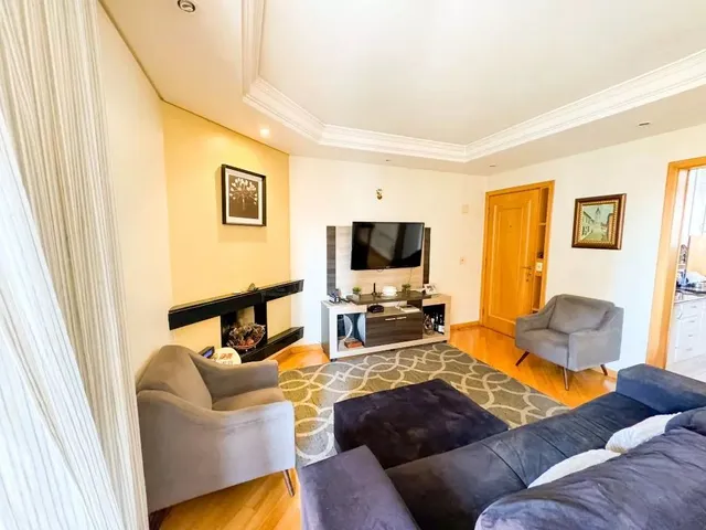 Apartamento 4 quartos e 3 banheiros, à venda, no bairro Bigorrilho em Curitiba