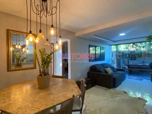 Apartamento 2 quartos e 2 banheiros, à venda, no bairro Nossa Senhora da Vitória em Ilhéus