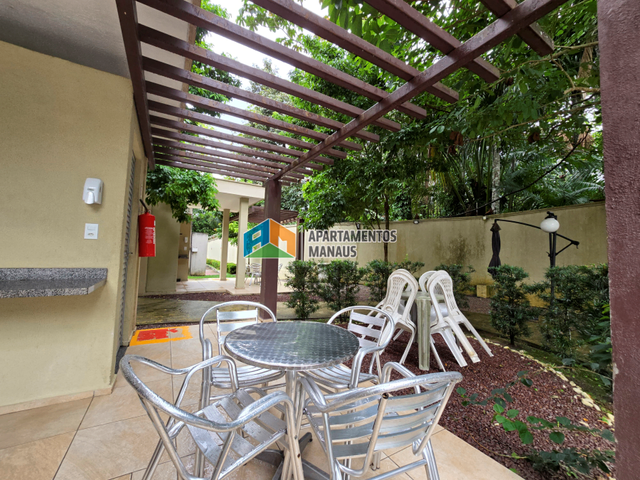 Apartamento 3 quartos e 2 banheiros, à venda, no bairro Flores em Manaus