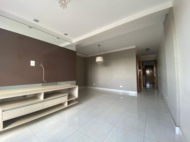 Apartamento 3 quartos e 2 banheiros, à venda, no bairro Monte Castelo em Campo Grande