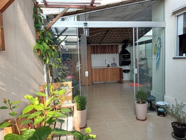 Foto do Apartamento - Apartamento com 2 dormitórios à venda, 72 m² por R$ 345.000,00 - Vila Santa Isabel - Taubaté/SP | RUSSI IMÓVEIS