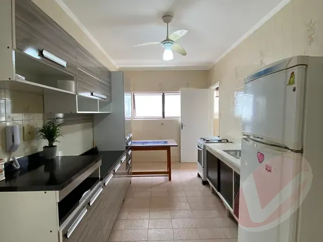 Apartamento 2 quartos e 1 banheiro, à venda ou para alugar, no bairro Caiçara em Praia Grande