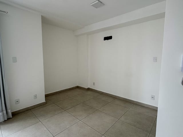 Apartamento 1 quarto e 1 banheiro, para alugar, no bairro Centro em Juiz de Fora