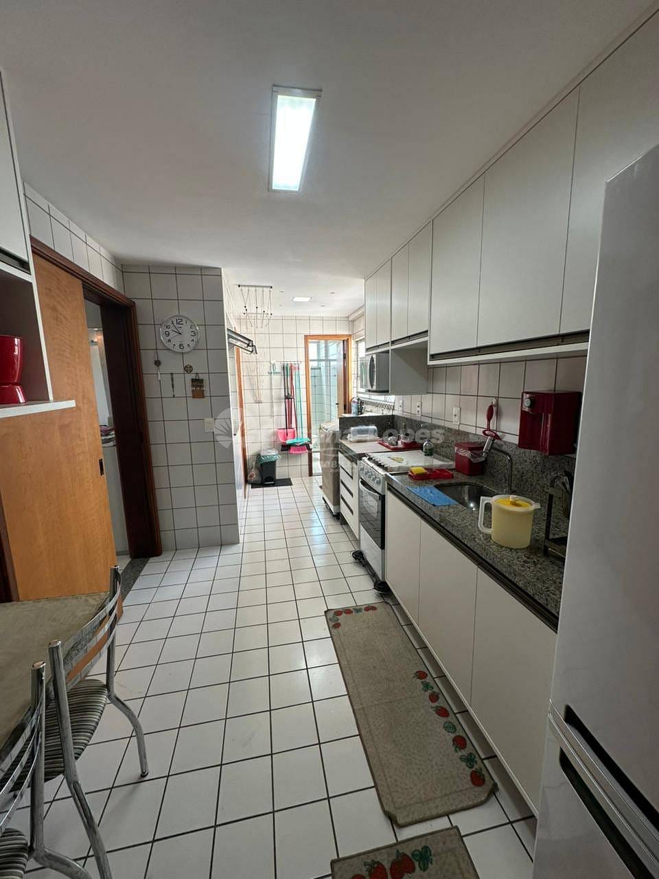 Apartamento à venda com 3 quartos, 105m² - Foto 3