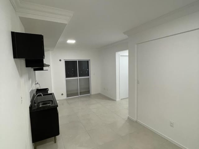 Foto do Apartamento - ALUGUE este imóvel - Apartamento no Bairro Cordeiros em Itajaí. | Francelino Imóveis