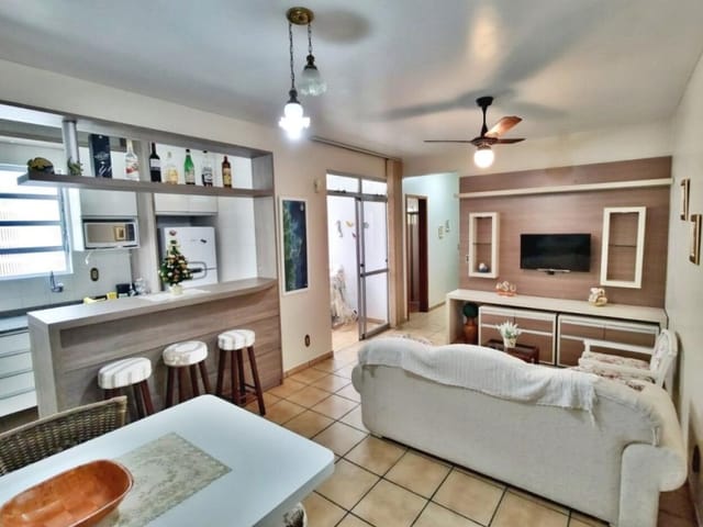 Apartamento 2 quartos e 2 banheiros, à venda, no bairro Canasvieiras em Florianópolis