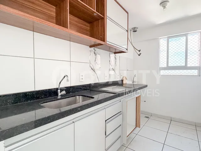 Apartamento 2 quartos e 2 banheiros, para alugar, no bairro Presidente Kennedy em Fortaleza