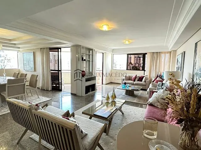 Apartamento com 237m² 4 quartos e 1 banheiro, à venda, no bairro Graças em Recife