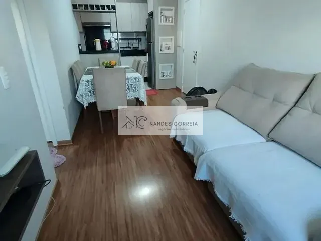 Apartamento 2 quartos e 1 banheiro, à venda, no bairro Leonor em Londrina