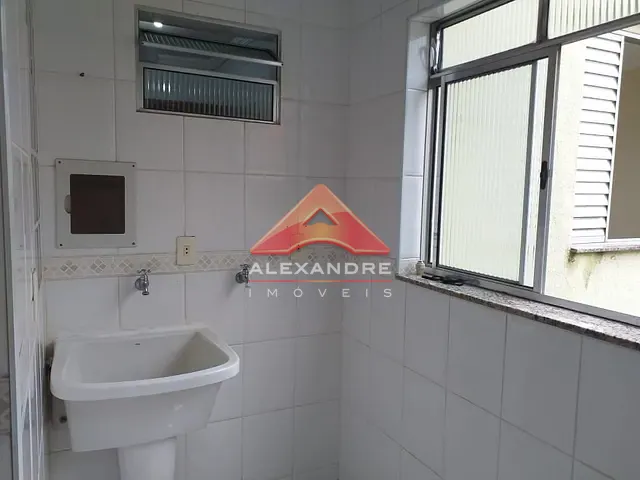 Apartamento com 83m² 3 quartos e 1 banheiro, à venda, no bairro Vila Industrial em São José dos Campos