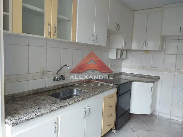 Apartamento com 83m² 3 quartos e 1 banheiro, à venda, no bairro Vila Industrial em São José dos Campos