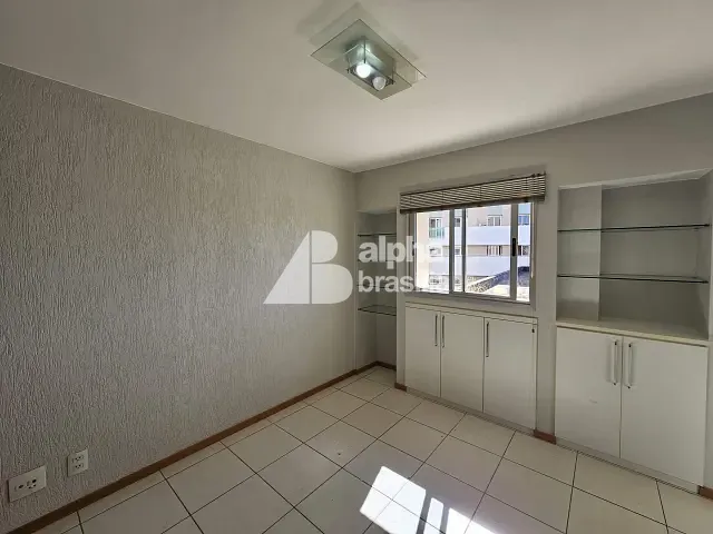 Apartamento 2 quartos e 2 banheiros, para alugar, no bairro Setor de Habitações Individuais Norte em Brasília
