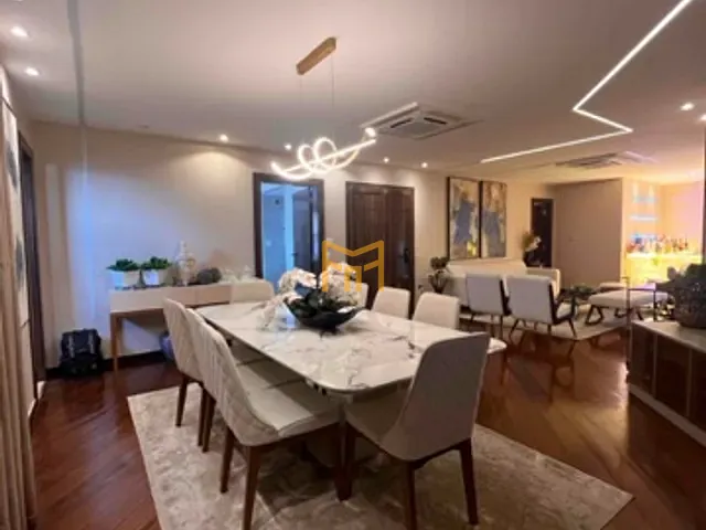 Apartamento com 261m² 3 quartos e 5 banheiros, à venda, no bairro Umarizal em Belém