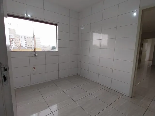 Apartamento 2 quartos e 1 banheiro, para alugar, no bairro Carioca em São José dos Pinhais