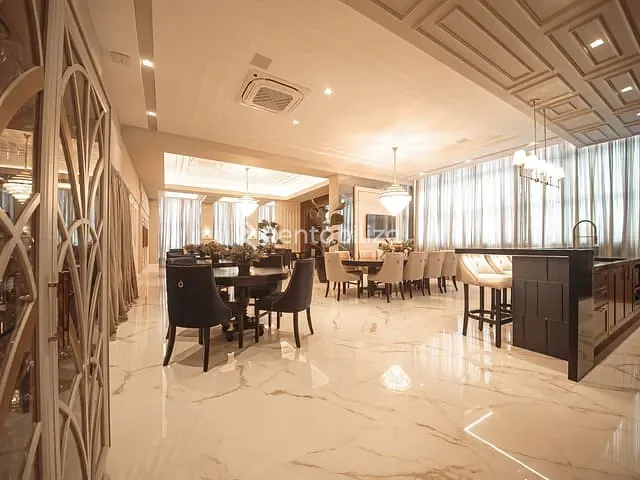 Apartamento com 238m² 4 quartos e 5 banheiros, à venda, no bairro Meia Praia em Itapema